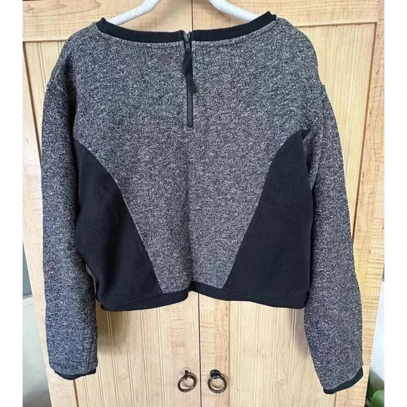 Sweaty Betty Womens Cropped Sweatshirt Size Small Gray And Black - Picture 2 of 5